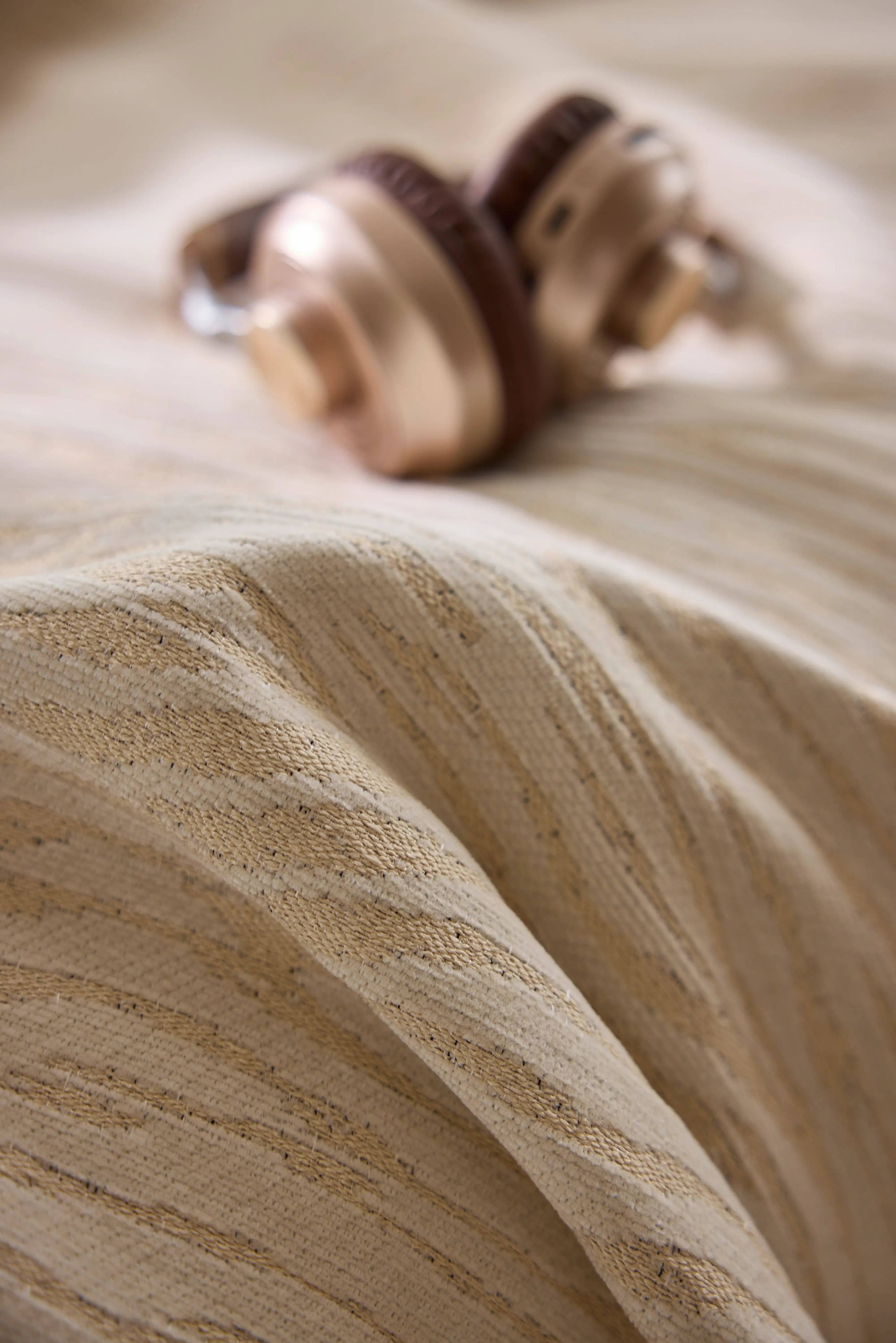 Anti-Scratch Jacquard Chenille Pet Sofa Cover